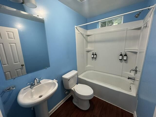 5320 Jury Lane Photo 9