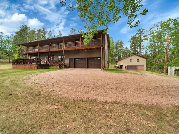 8205 Red Deer Rd., Rapid City, SD 57702