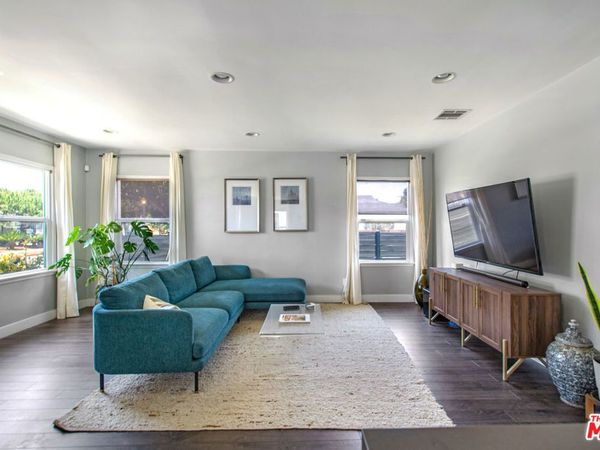 2702 Thurman Avenue , Los Angeles, CA 90016
