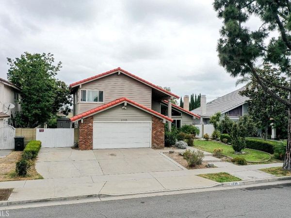 11735 Quartz Avenue, Fountain Valley, CA 92708