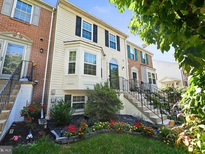 1306 WALKABOUT COURT Eldersburg, MD 21784