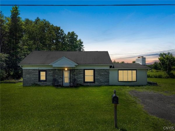 4197 Pompey Center Road, Manlius, NY 13104