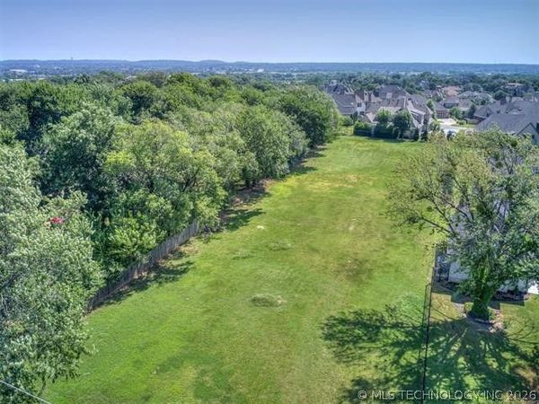 10715 S Elgin Avenue , Jenks, OK 74037