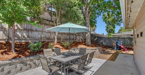 1308 Champion Oaks Dr, Roseville, CA 95661 Photo