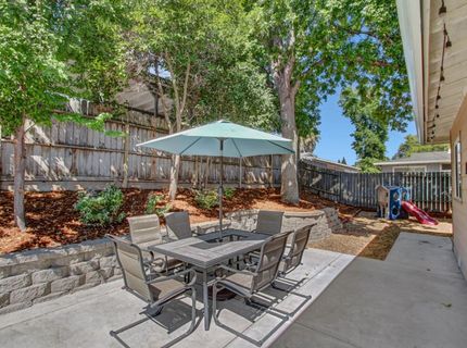 1308 Champion Oaks Dr, Roseville, CA 95661 Photo