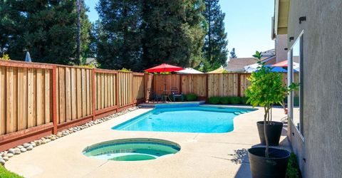 1719 Heirloom Ct, Modesto, CA 95357 Photo