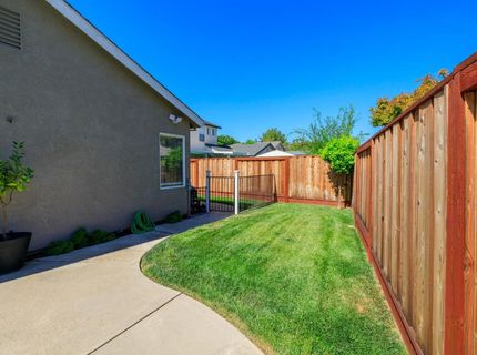1719 Heirloom Ct, Modesto, CA 95357 Photo