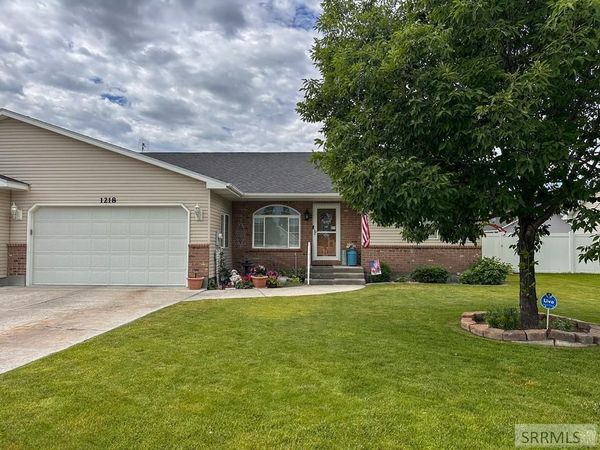 1218 Ashland Drive, AMMON, ID 83404
