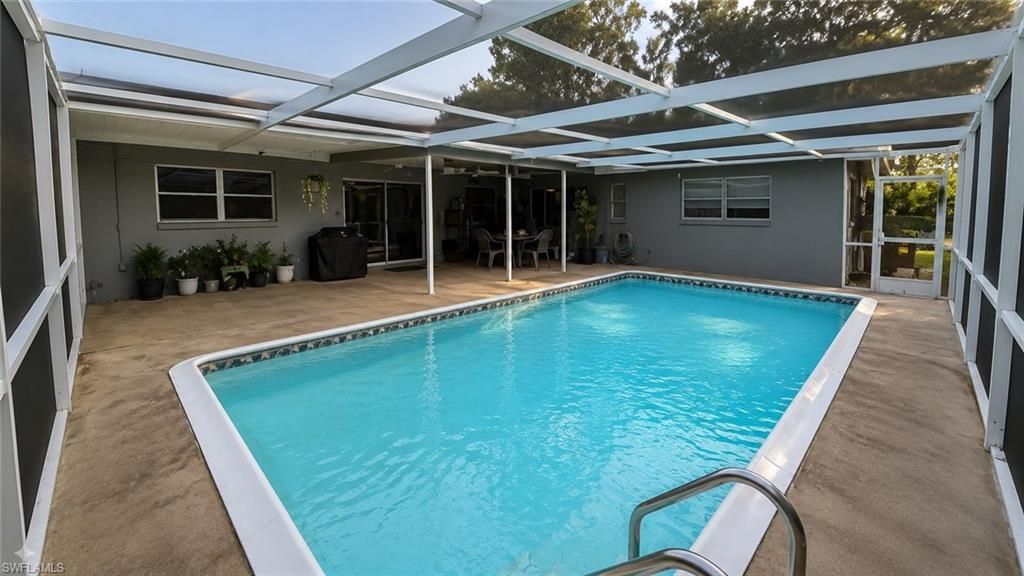 5535 Winkler Rd , Fort Myers, FL 33919 Photo