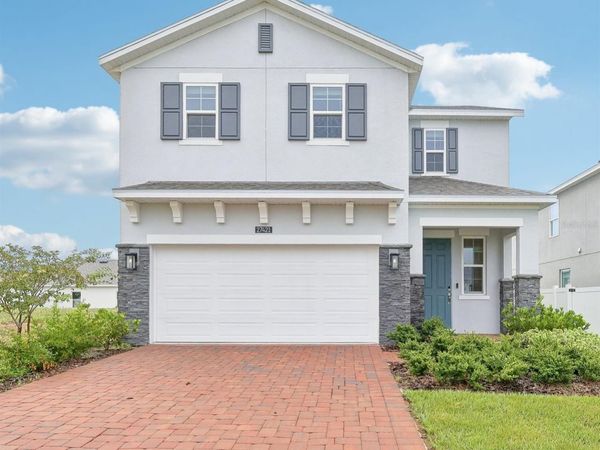 27421 BLACK KITE AVENUE, HOWEY IN THE HILLS, FL 34737