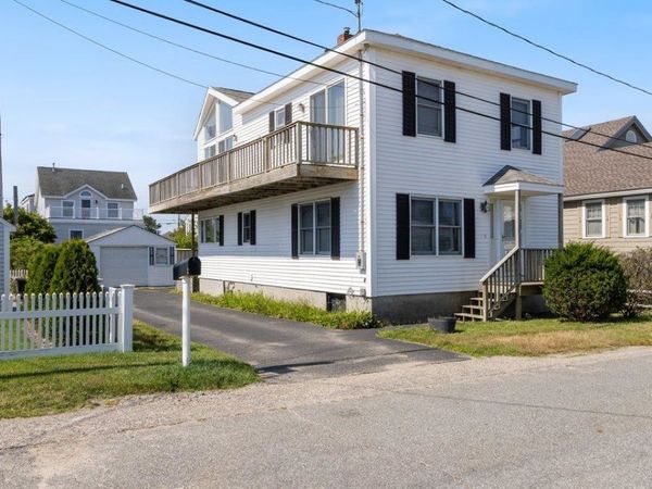 1 twelfth Street, Hampton, NH 03842