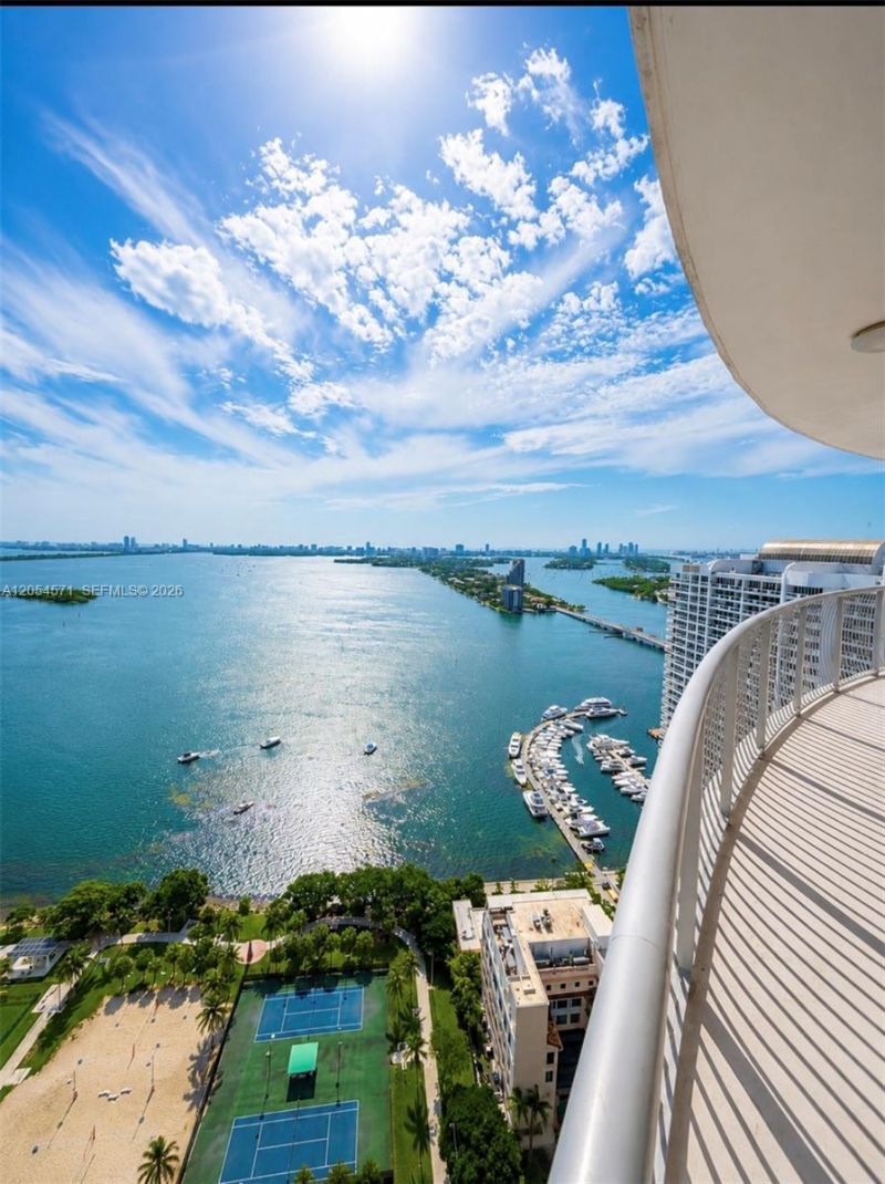 1750 N Bayshore Dr, Unit 4201, Miami, FL 33132 Photo