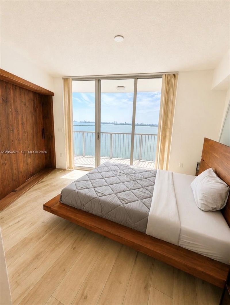 1750 N Bayshore Dr, Unit 4201, Miami, FL 33132 Photo