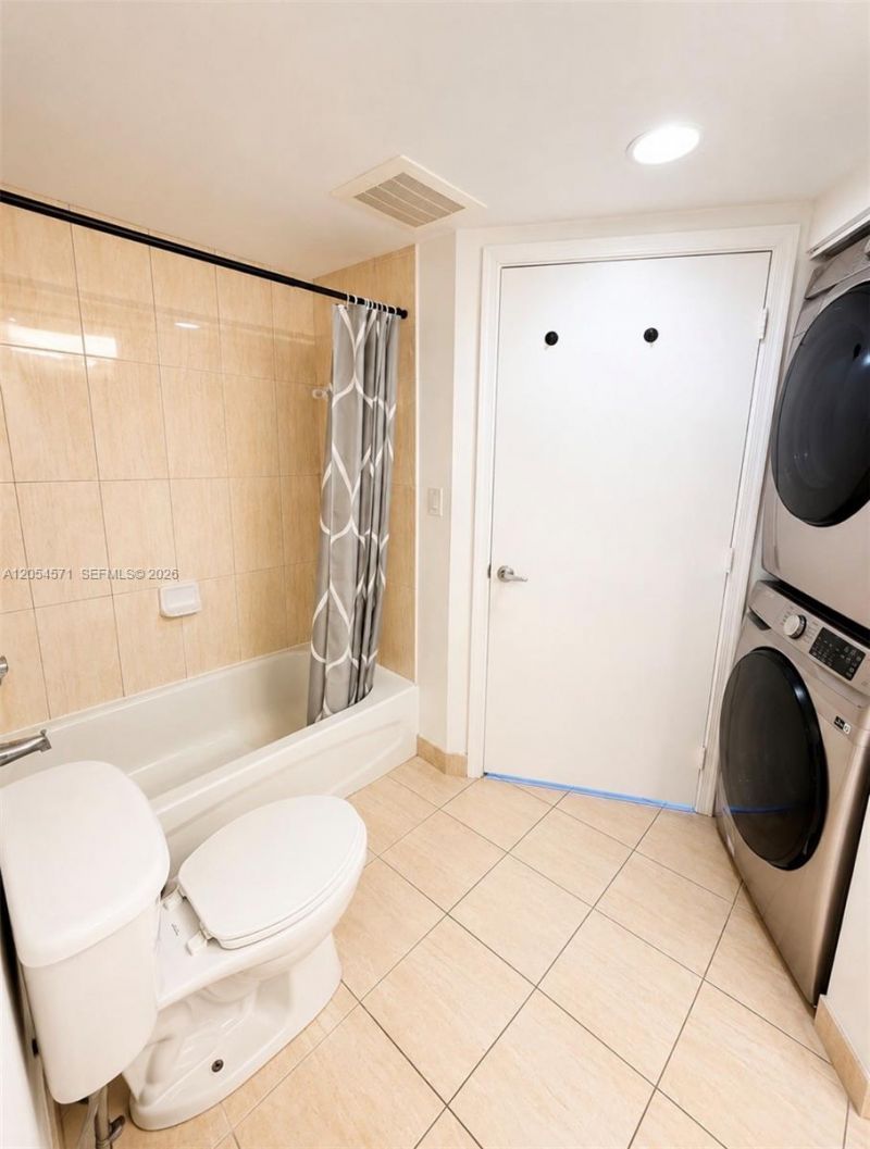 1750 N Bayshore Dr, Unit 4201, Miami, FL 33132 Photo