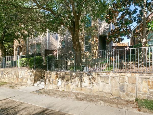 2450 Sunderland Lane , Lewisville, TX 75067