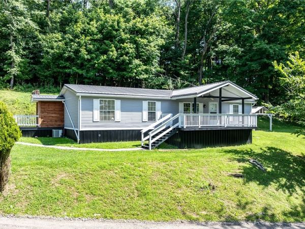 948 Duvall Rd, Charleroi, PA 15022