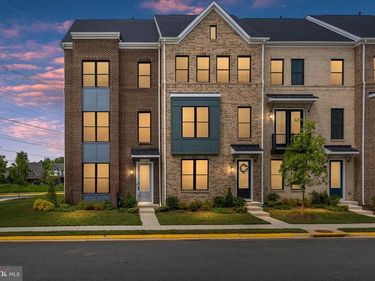 42086 PICASSO SQUARE, BRAMBLETON, VA 20148