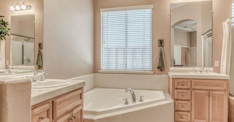580 Old Bluff Ct, Oakdale, CA 95361 Photo