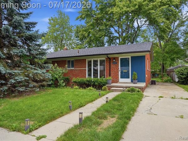 29697 Spoon, Madison Heights, MI 48071