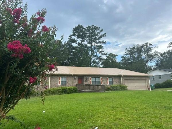 1030 Morgan Avenue , Chattahoochee, FL 32324