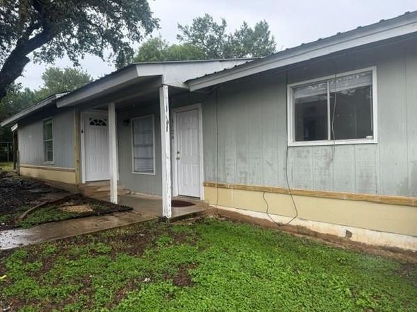 812 Hazelton ST, Unit B, San Marcos, TX 78666
