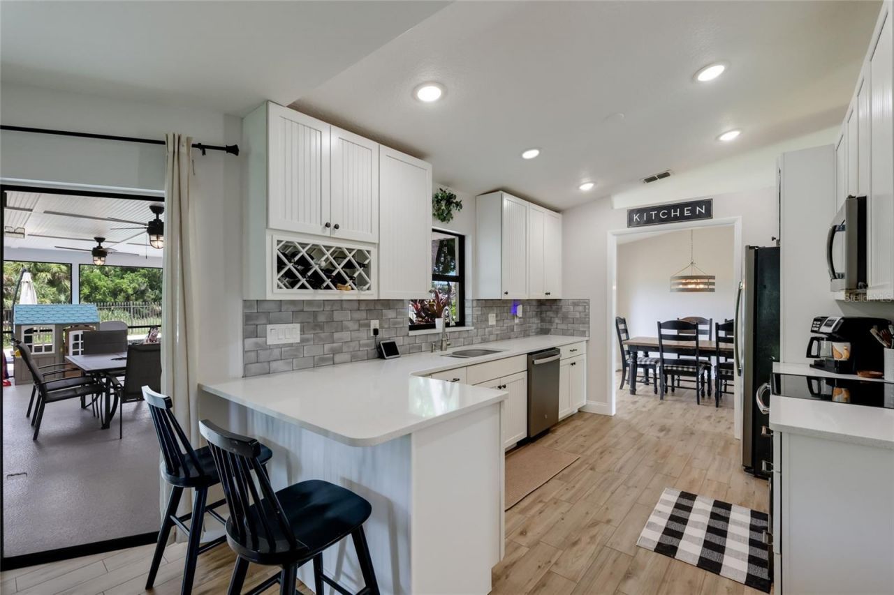 8038 56th Court E, Palmetto, FL 34221 Photo