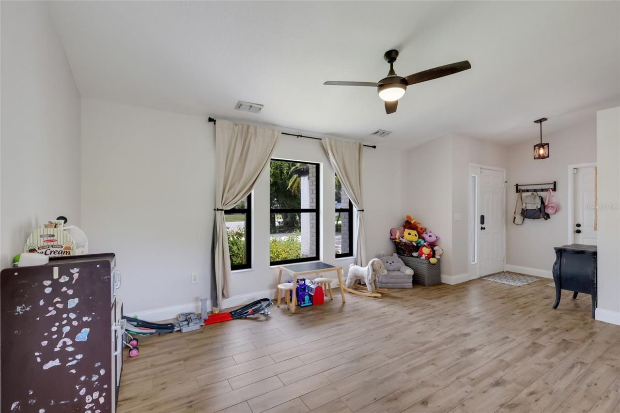 8038 56th Court E, Palmetto, FL 34221 Photo