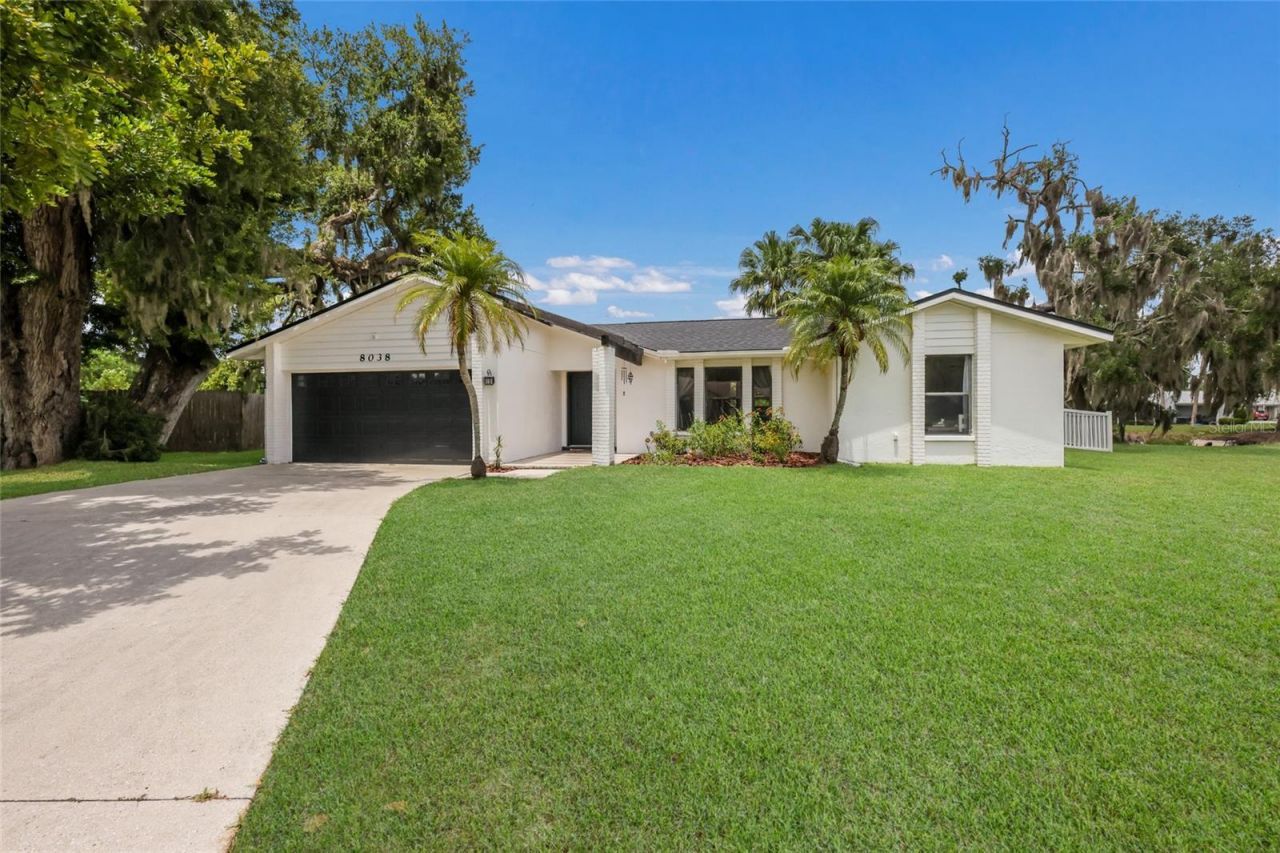 8038 56th Court E, Palmetto, FL 34221 Photo