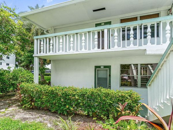265 Newport R Drive, Unit R, Deerfield Beach, FL 33442
