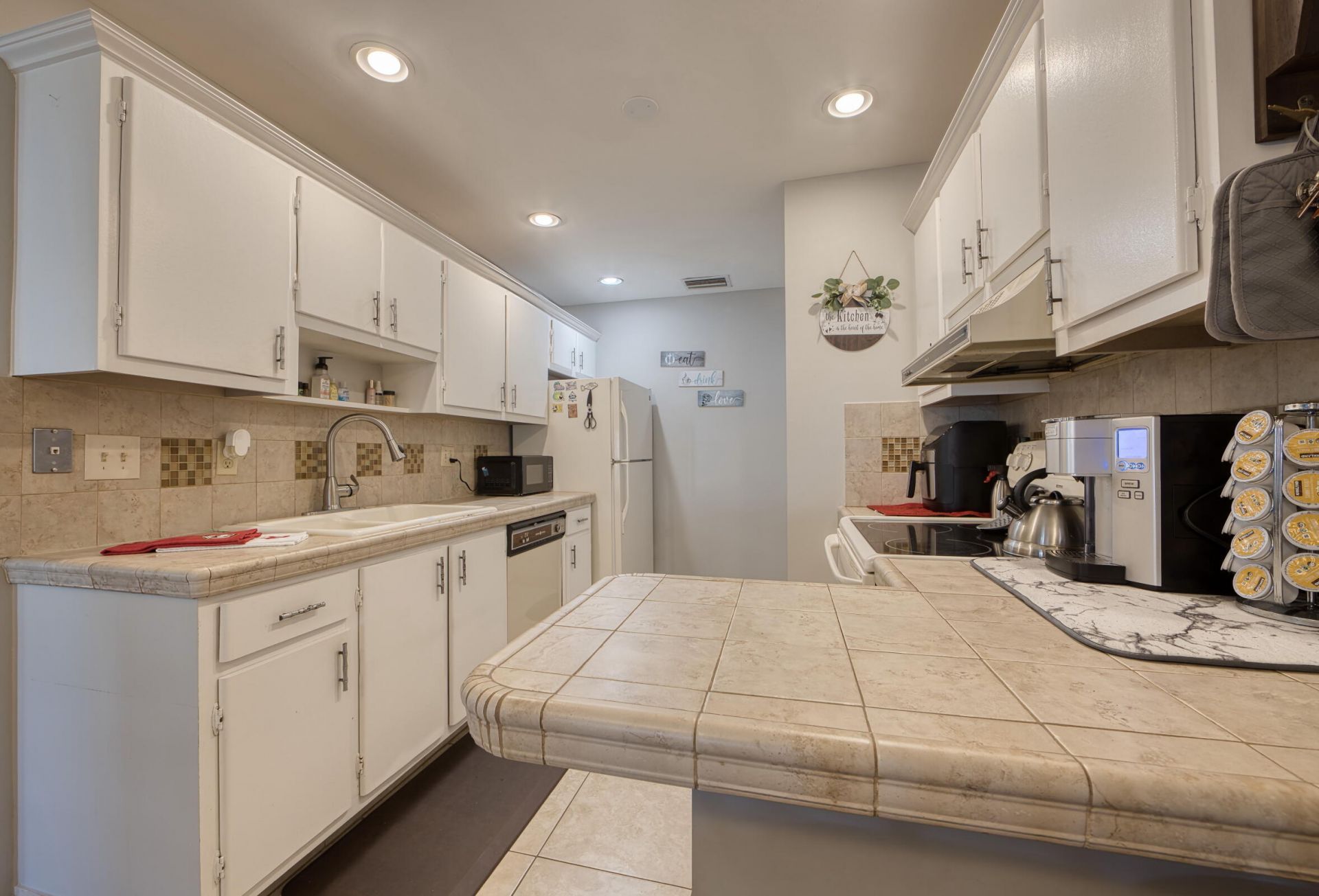 5037 Alfred Drive, West Palm Beach, FL 33417 Photo