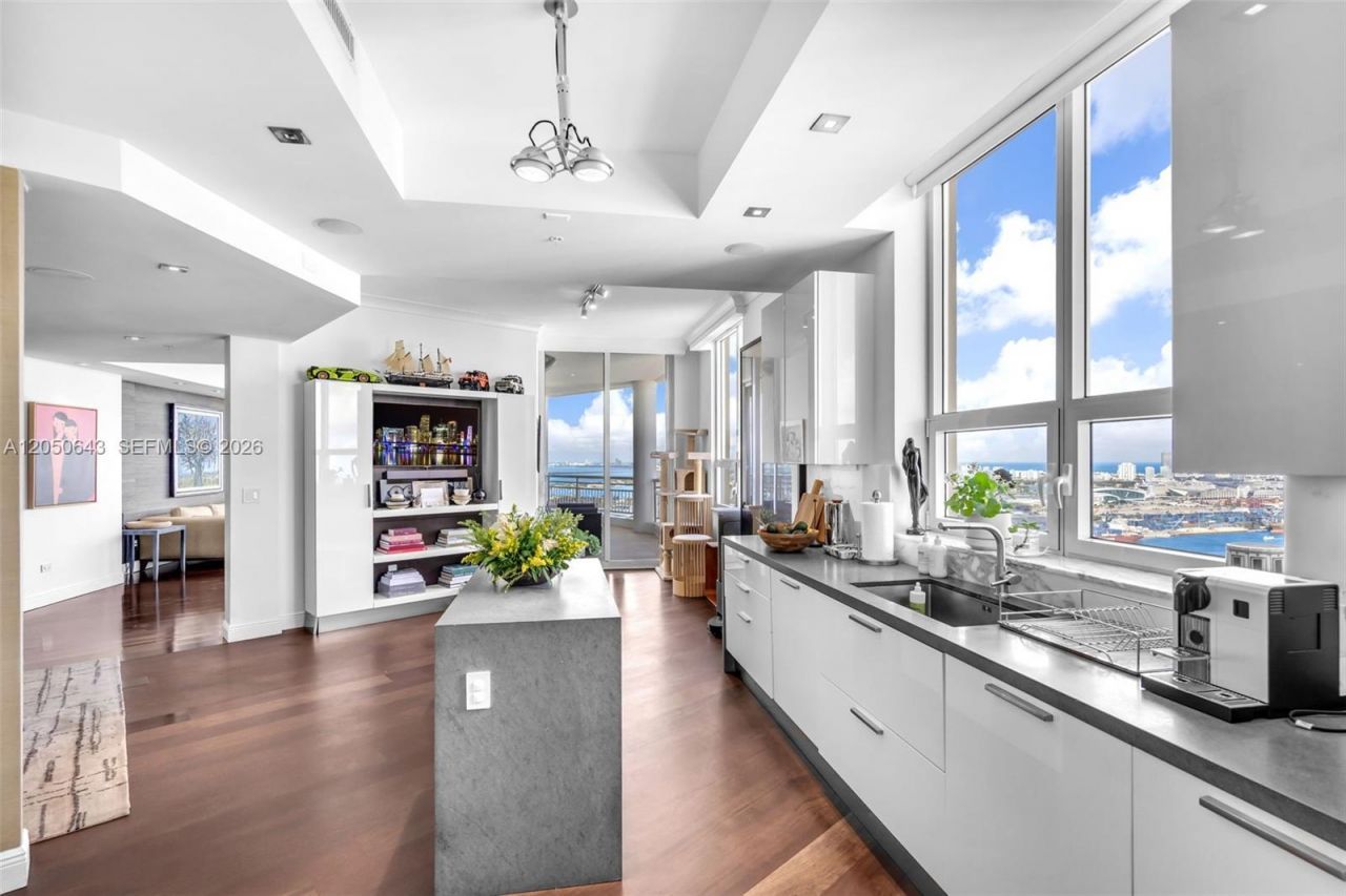 848 Brickell Key Drive , Unit LPH4401, Miami, FL 33131 Photo