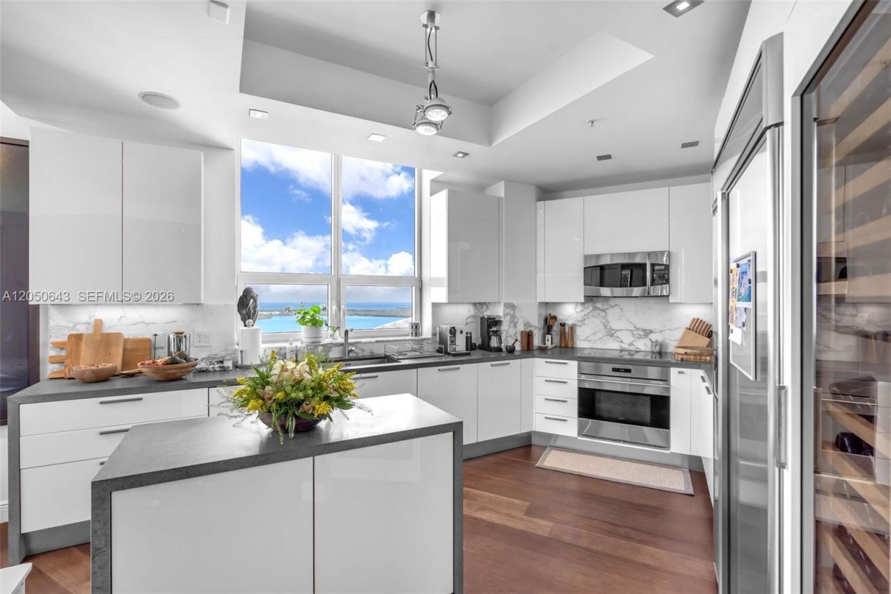 848 Brickell Key Drive , Unit LPH4401, Miami, FL 33131 Photo