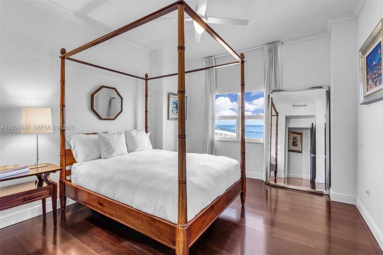 848 Brickell Key Drive , Unit LPH4401, Miami, FL 33131 Photo
