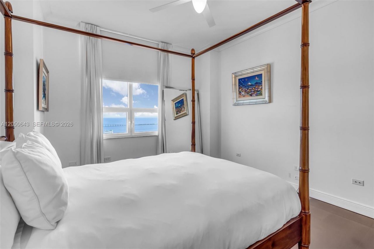 848 Brickell Key Drive , Unit LPH4401, Miami, FL 33131 Photo