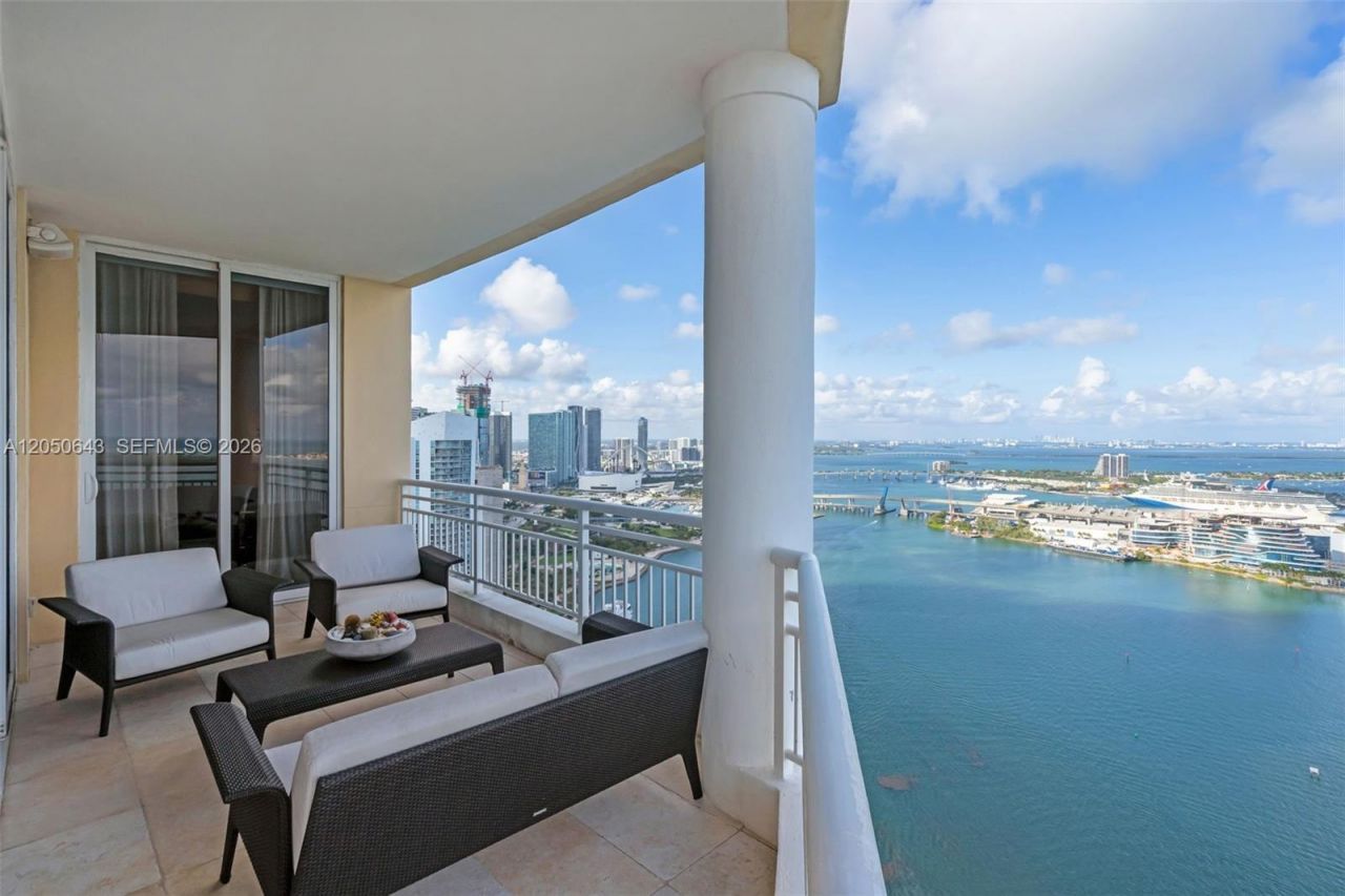 848 Brickell Key Drive , Unit LPH4401, Miami, FL 33131 Photo