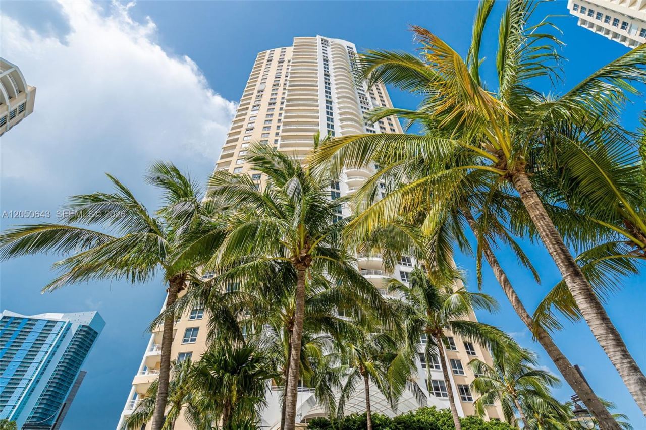 848 Brickell Key Drive , Unit LPH4401, Miami, FL 33131 Photo
