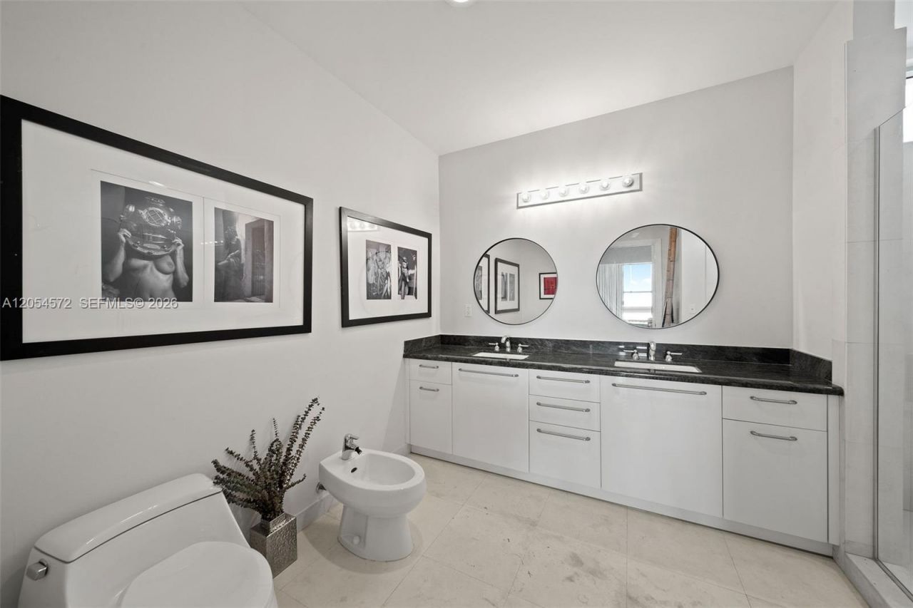 7934 West Dr, Unit 803, North Bay Village, FL 33141 Photo