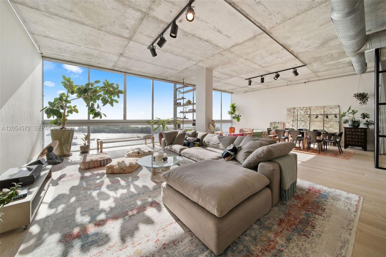 7934 West Dr, Unit 803, North Bay Village, FL 33141 Photo