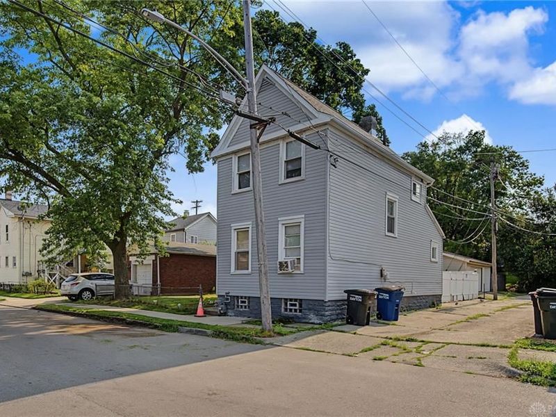 12 Meridian Street, Dayton, OH 45403 Photo 3