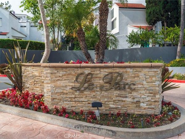 1159 Tivoli, Simi Valley, CA 93065