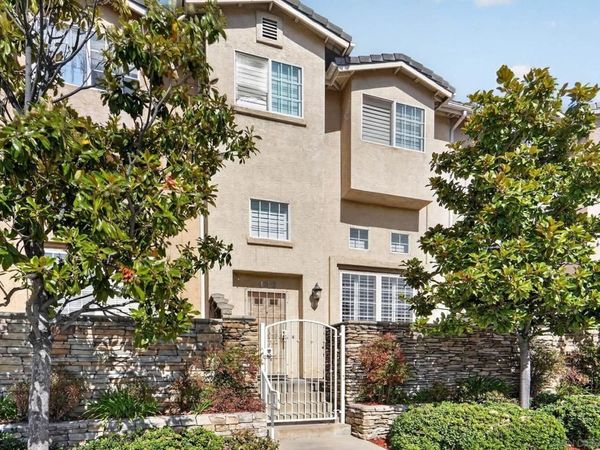 138 W Douglas, El Cajon, CA 92020
