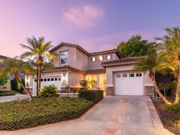 3048 Via Romaza, Carlsbad, CA 92009
