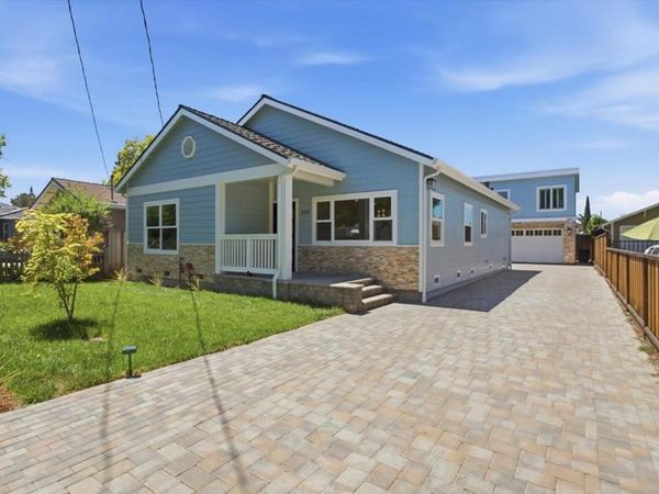 320 Center Street, Redwood City, CA 94061