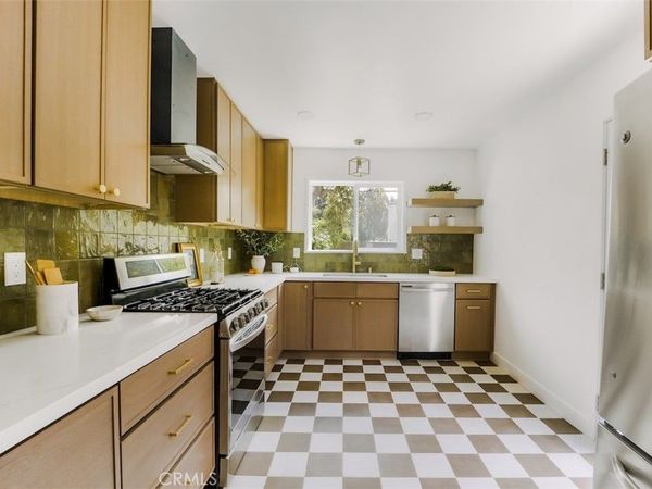 6202 E Wardlow , Long Beach, CA 90808