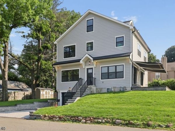 4 Hilltop Way, Essex Fells, NJ 07021