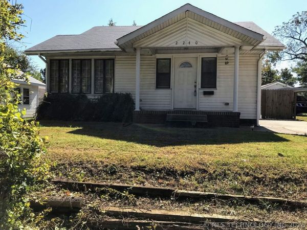 2240 E 12th Place , Tulsa, OK 74104
