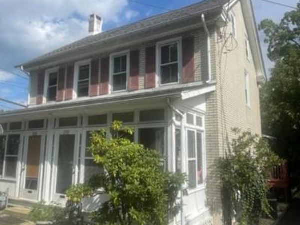 230 W ASHLAND STREET , DOYLESTOWN, PA 18901