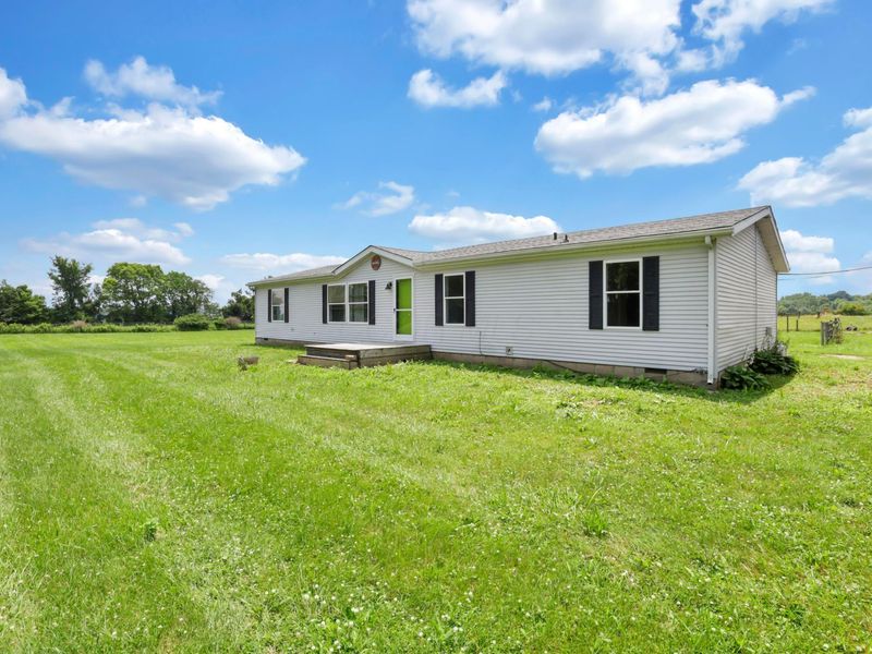 9029 Drums Bottom Road NE, Thornville, OH 43076 Photo 2