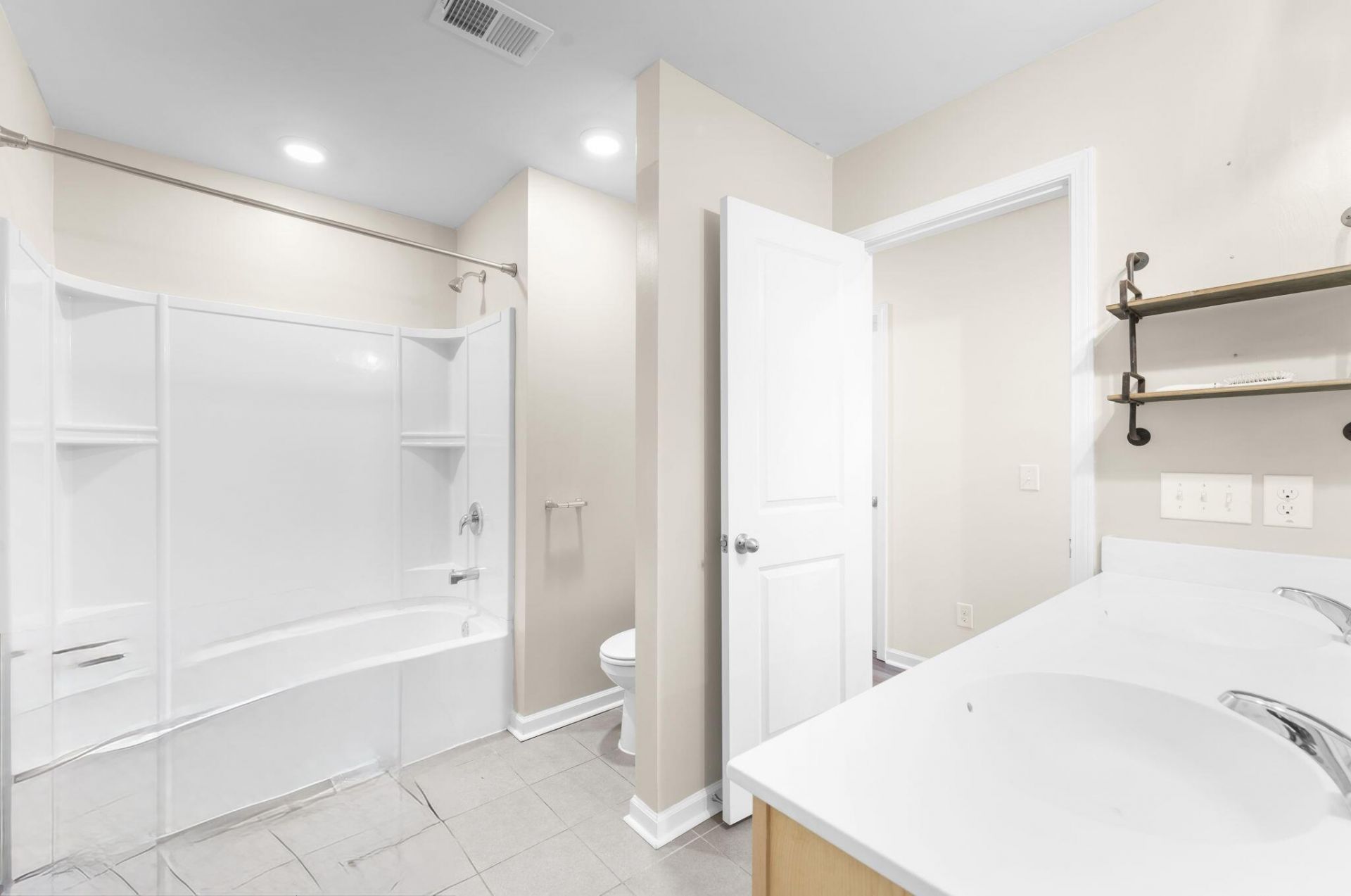 159 Lucca Drive Photo 24