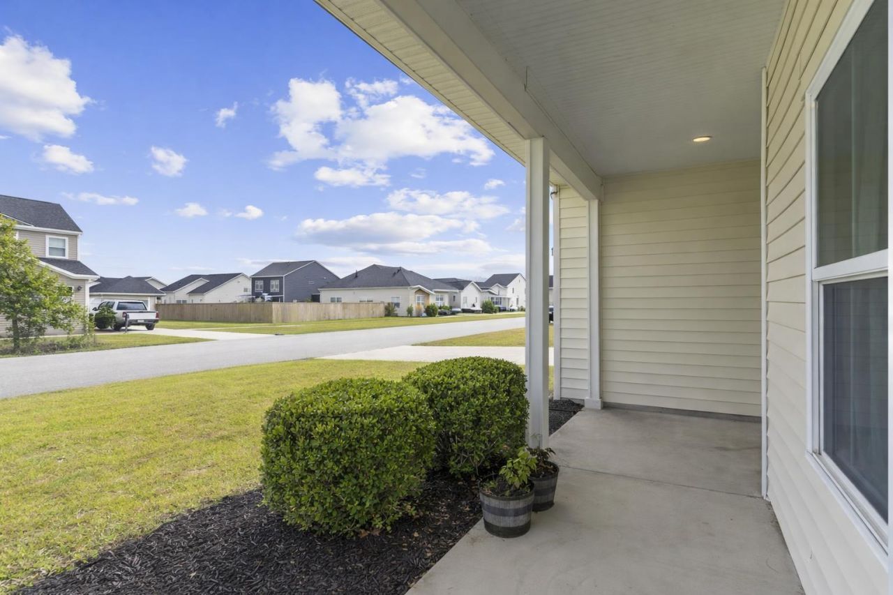 159 Lucca Drive Photo 4